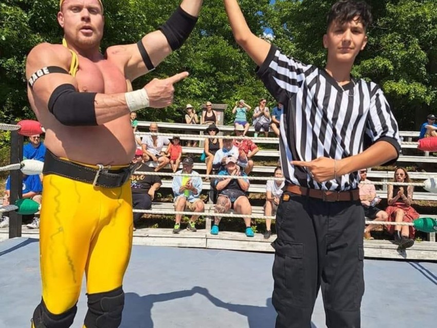 https://festivalsandeventsontario.com/index.php?option=com_jomcomdev&format=raw&task=ajax.image&pr=dz04NTAmYWM9NC8z&hash=37a73a&dir=kn&src=926-CCW-2.jpg
